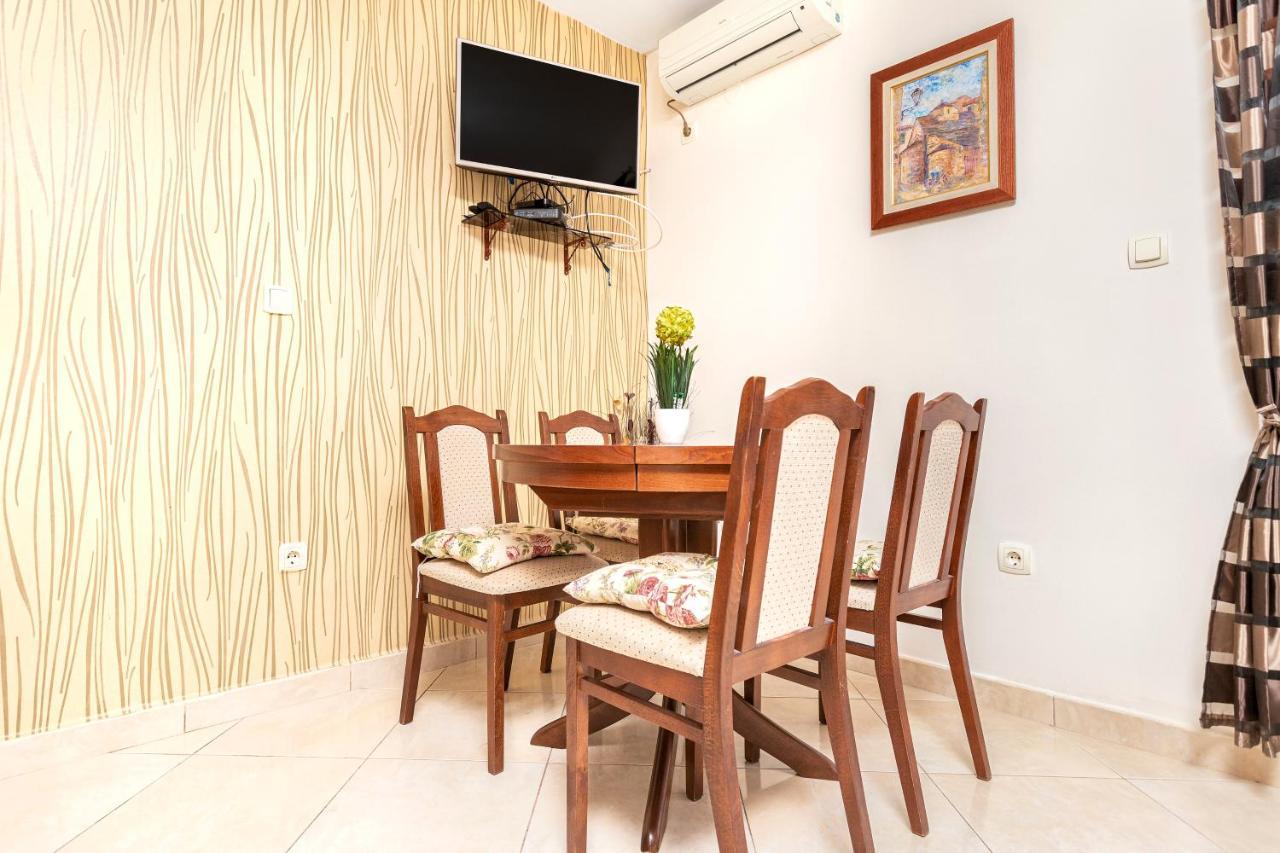 Apartments Donkovic Котор Екстер'єр фото