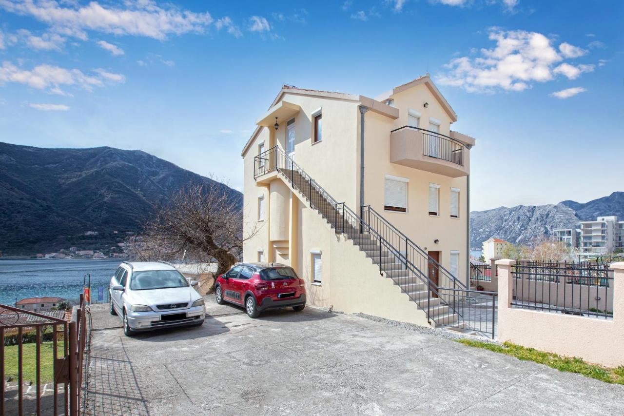 Apartments Donkovic Котор Екстер'єр фото